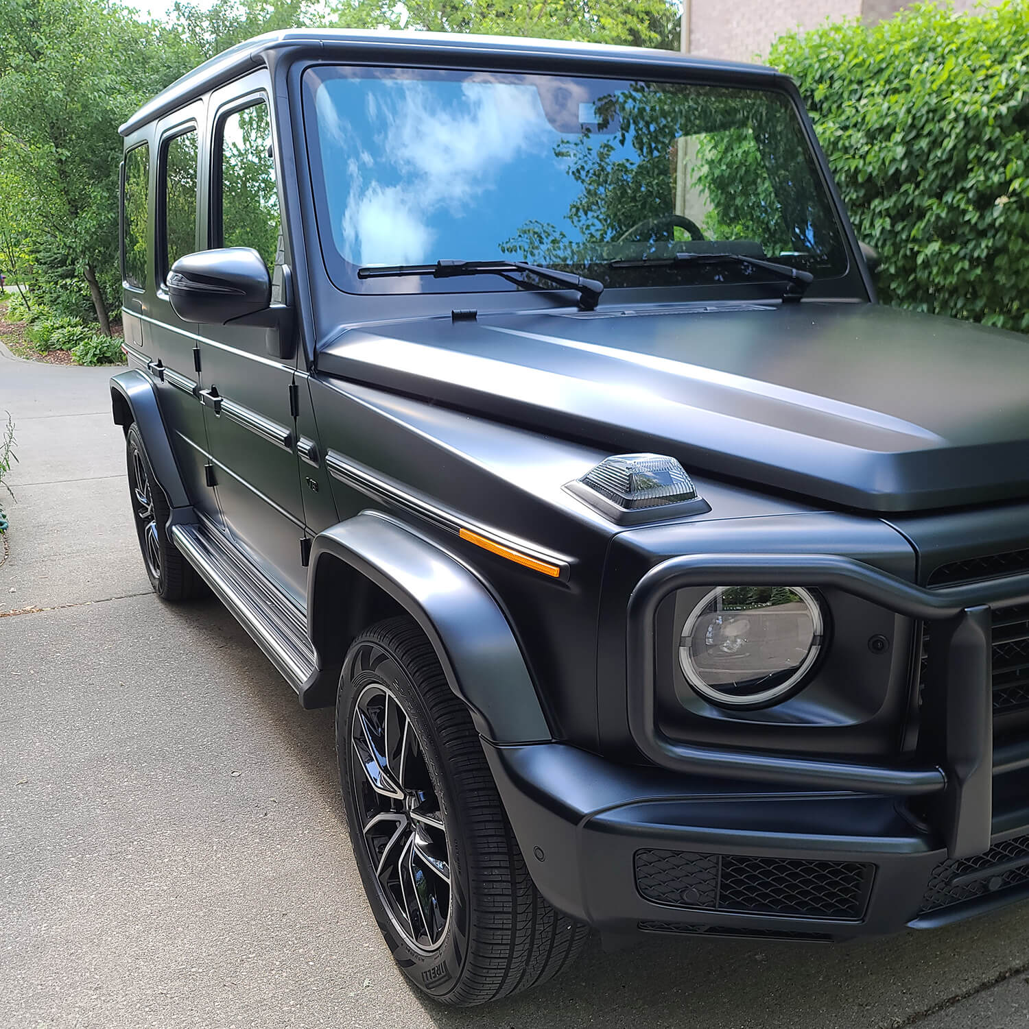 Lineage Auto Exterior Detail tile